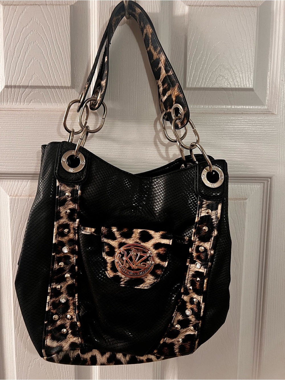 Kathy Van Zeeland Black and Leopard-Print Shoulder Tote